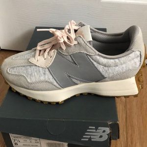Womens 327 New Balance